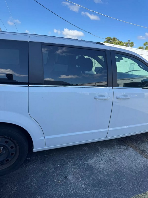 2019 DODGE CARAVAN PASSENGER REAR DOOR $400.00