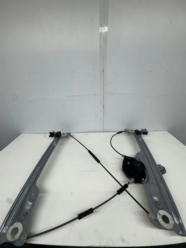 2016 YUKON TAHOE POWER WINDOW REGULATOR AND MOTOR DRIVERS FRONT LH $68.99