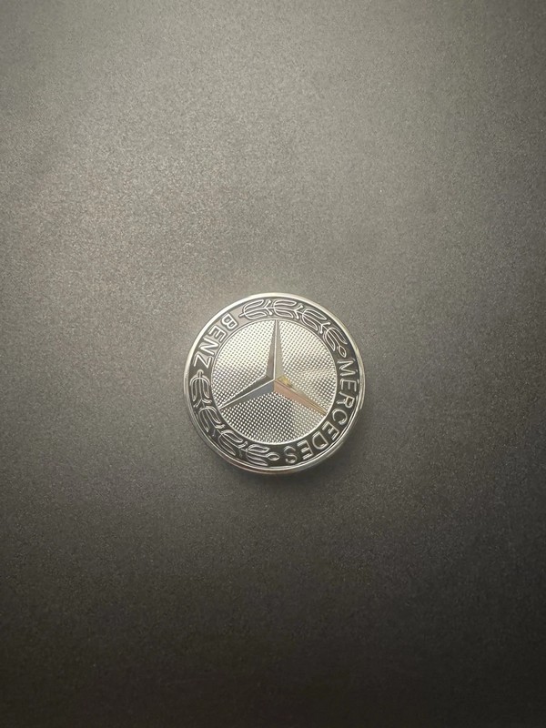 49. FOR MERCEDES W204 C300 C350 C63 GENUINE FRONT BLACK HOOD EMBLEM 204 817 06 16 $19.99