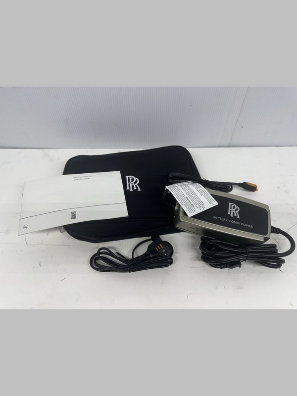 ROLLS-ROYCE WRAITH GHOST DAWN BATTERY MAINTAINER CHARGER OEM # 71 10 2 353 902 $589.99