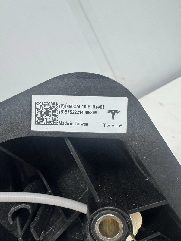OEM TESLA MODEL 3 Y CHARGING PORT INLET SOCKET CONTROL MODULE 2017-2025 $119.99