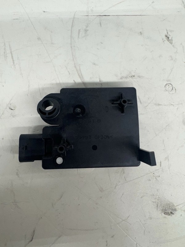 OEM TESLA MODEL 3 M3 REAR BUMPER BODY CONTROL MODULE 2017-2023 $24.99