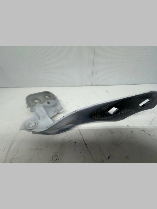 OEM TESLA MODEL 3 RIGHT PASSENGER FRONT HOOD HINGE RH WHITE 2017-2023 $39.99