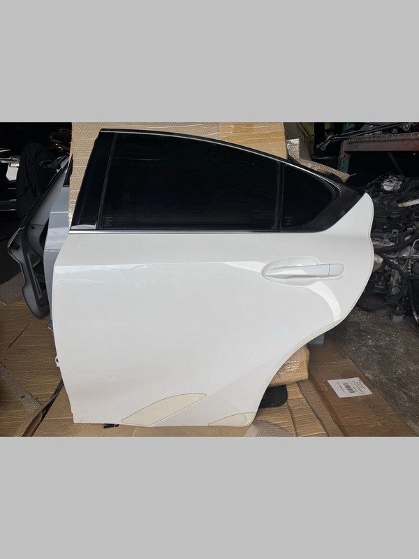 LEXUS 21-25 IS350 IS500 IS300 OEM REAR LEFT COMPLETE DOOR SHELL WHITE NO DAMAGE $800.00