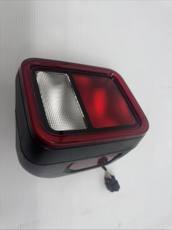 2020-2025 JEEP GLADIATOR JT TAIL LIGHT RIGHT PASSENGER SIDE OEM 68336576AF $94.99